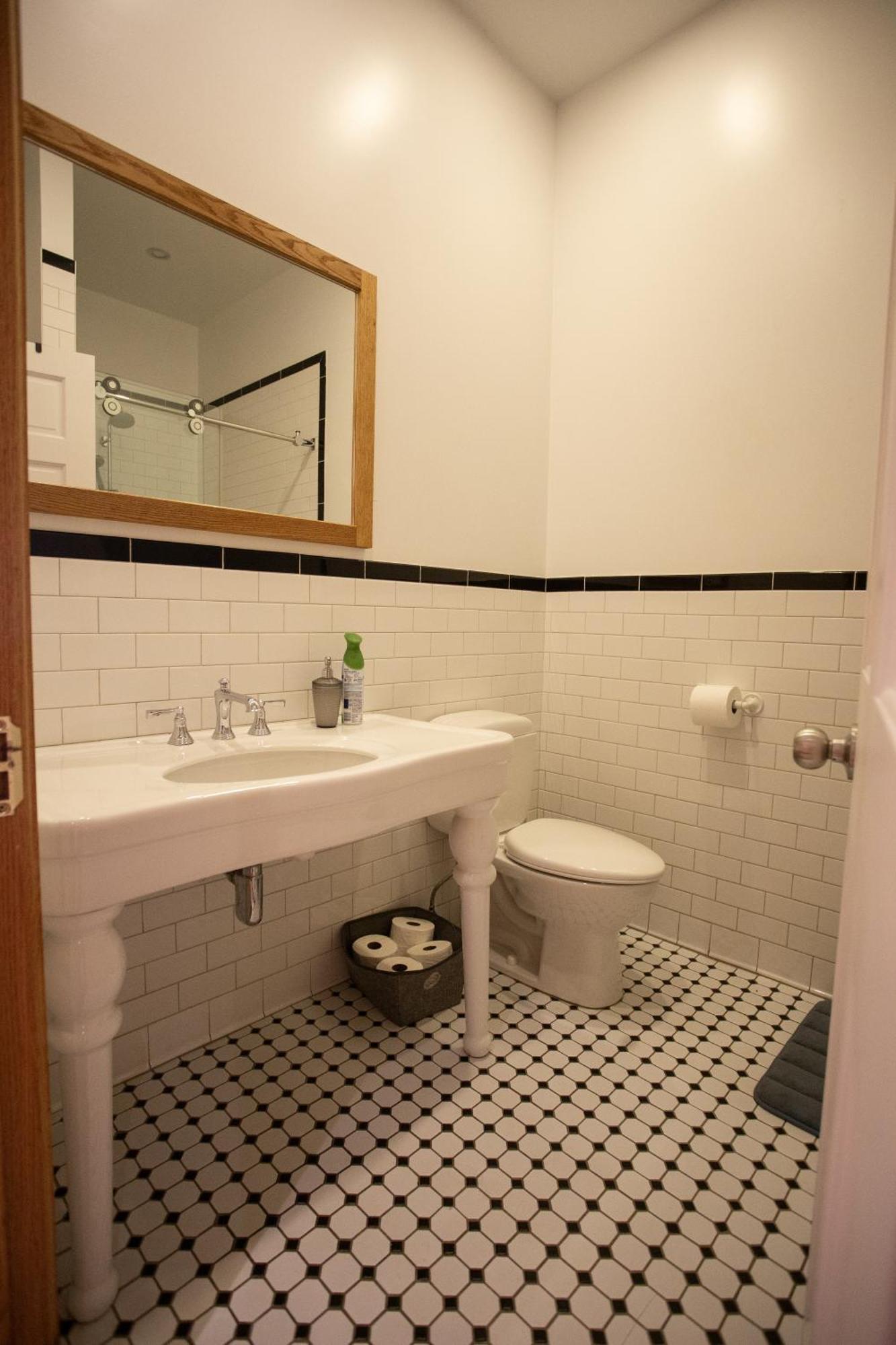 Spacious Downtown Montreal Apartment, 4Br-2Ba,Free Wifi 외부 사진